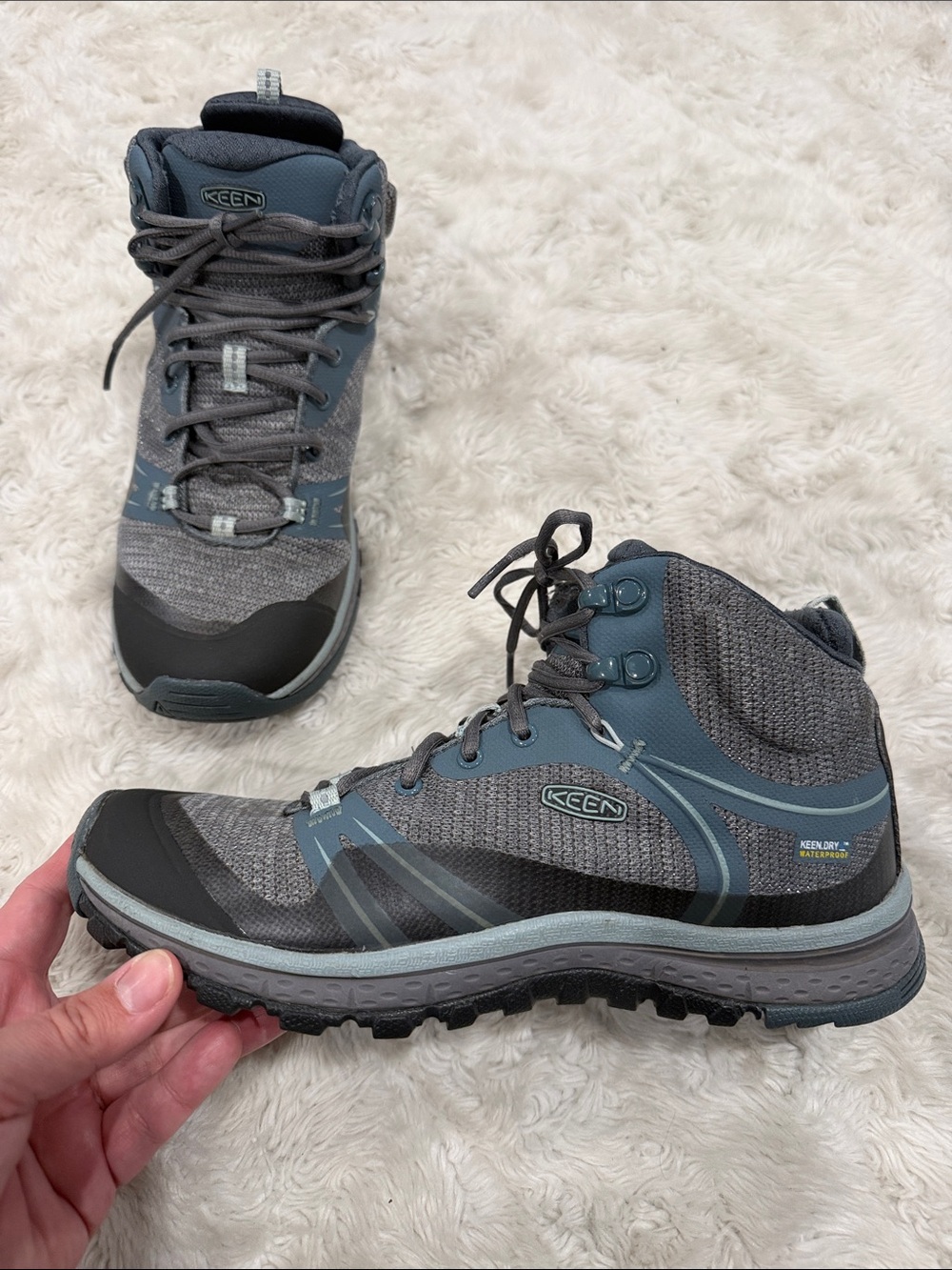 KEEN Women's Terradora II Mid Waterproof hiking boots Woman’s Size 7.5